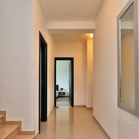 Feriehus Holiday-home-moderna